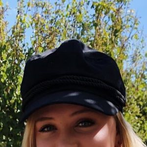 Stylish Black Baker Boy Cap - Women's Hat